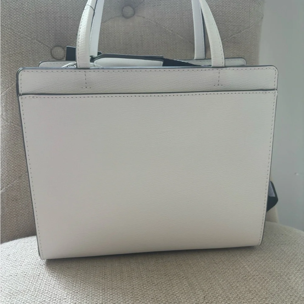 Karl Lagerfeld White Cross Body Bag with crystal Heart Embellishments - Picture 5 of 8